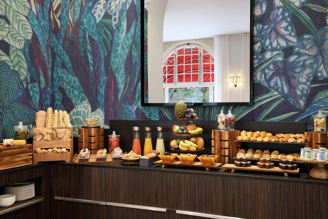 Hotel Barrire Le Westminster Le Touquet Eksteriør billede Breakfast buffet at the hotel