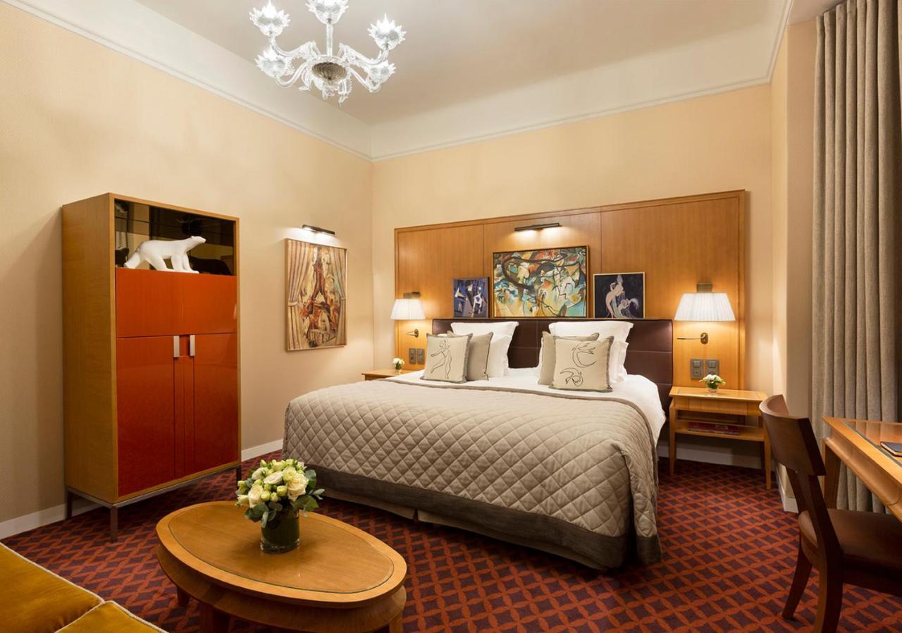 Hotel Barrire Le Westminster Le Touquet Eksteriør billede A suite at the hotel