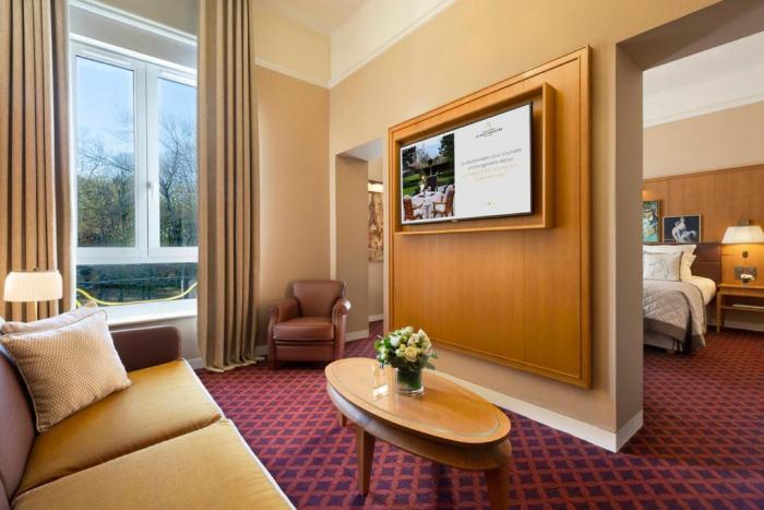 Hotel Barrire Le Westminster Le Touquet Værelse billede A suite at the hotel